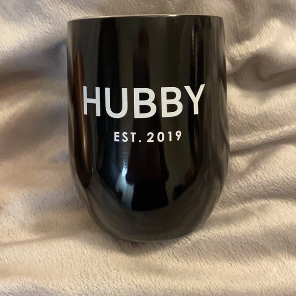 NWT Set of 2 Wine Tumblers with Lids Wifey & Hubby - Picture 3 of 9